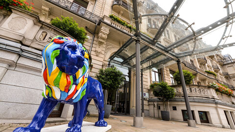 Der Hessenlöwe vor der Staatskanzlei 